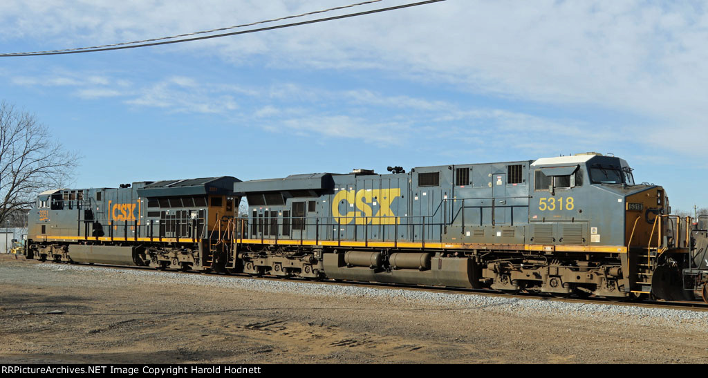 CSX 3351 & 5318 are power for train F741-17